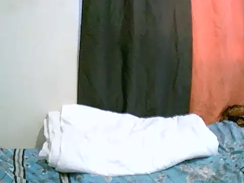 QueenSar online show from 06/24/26, 06:45