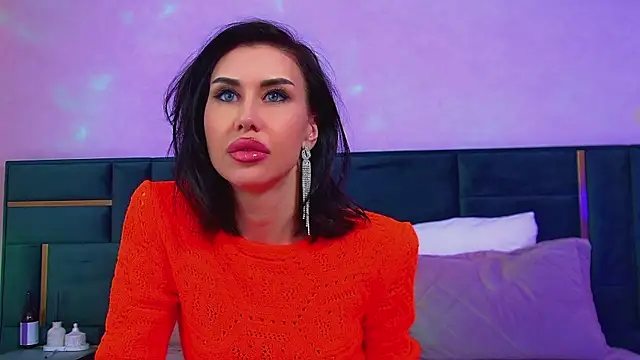 KaylaMous online show from 06/03/26, 02:44