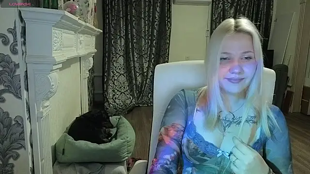 moon  shy online show from 07/28/26, 07:39
