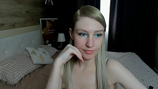 ReginaAmour online show from 06/07/26, 01:15