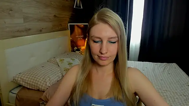 ReginaAmour online show from 06/11/26, 01:09