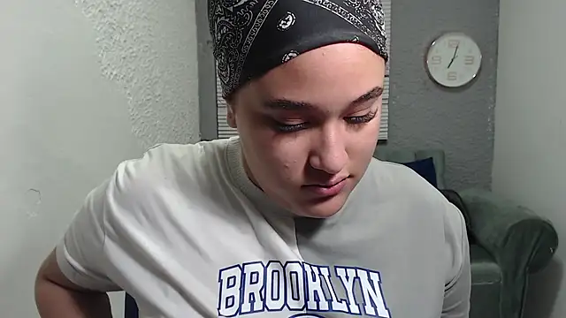 Snapshot of leilasosexy chatting on 06/12/26, 12:26 leilasosexy online show from 06/12/26, 12:26