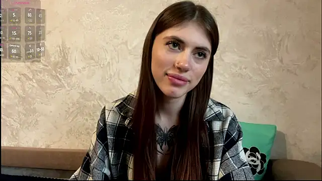 Snapshot of MonikaSullivan chatting on 06/10/26, 01:43 MonikaSullivan online show from 06/10/26, 01:43