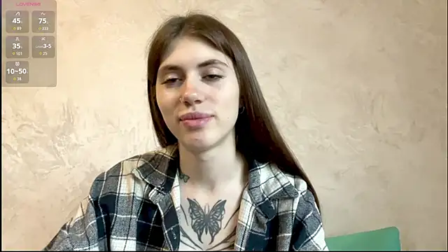 Snapshot of MonikaSullivan chatting on 06/11/26, 01:09 MonikaSullivan online show from 06/11/26, 01:09