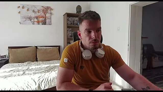 MidnightGaming online show from 06/08/26, 03:56