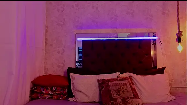 kathira londres online show from 07/28/26, 03:43