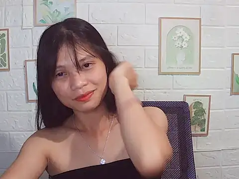 Snapshot of -Nancy-y chatting on 06/10/26, 02:27 -Nancy-y online show from 06/10/26, 02:27