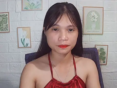 Snapshot of -Nancy-y chatting on 06/11/26, 01:42 -Nancy-y online show from 06/11/26, 01:42