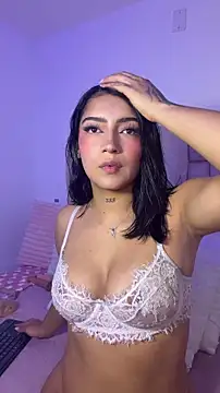 Snapshot of Nicolegh_ chatting on 06/07/26, 02:16 Nicolegh online show from 06/07/26, 02:16
