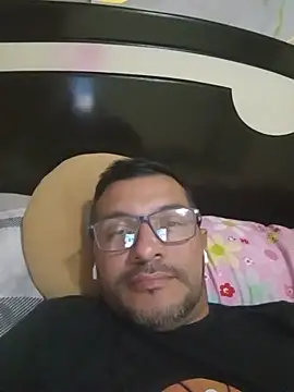 Snapshot of RIchar05 chatting on 06/07/26, 02:16 RIchar05 online show from 06/07/26, 02:16