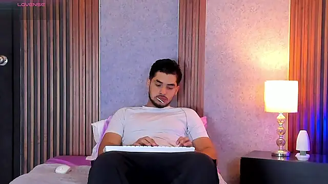 luciano vitale online show from 07/10/26, 12:41