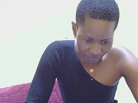 lunah sexxy online show from 07/18/26, 11:30