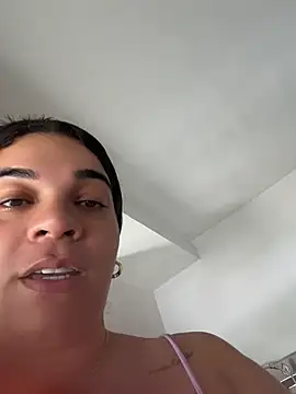 Siri Luxx online show from 07/05/26, 02:24