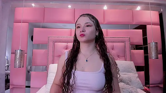 Snapshot of CamilaSaez chatting on 06/09/26, 12:50 CamilaSaez online show from 06/09/26, 12:50