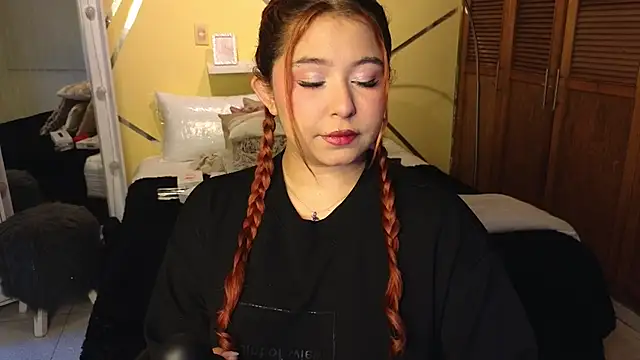 attenea cutte online show from 06/17/26, 01:34