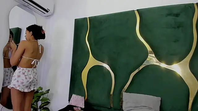 Mila petiteasm online show from 07/02/26, 12:22