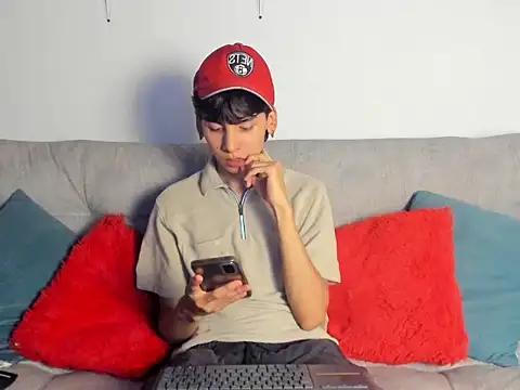 Snapshot of Angel_Dustt1 chatting on 06/15/26, 10:12 Angel Dustt1 online show from 06/15/26, 10:12