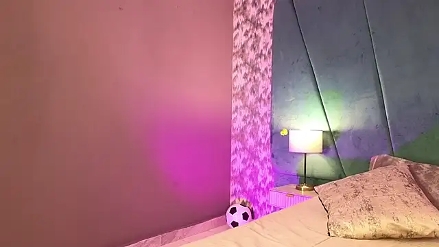 julimonroe  online show from 07/25/26, 02:53