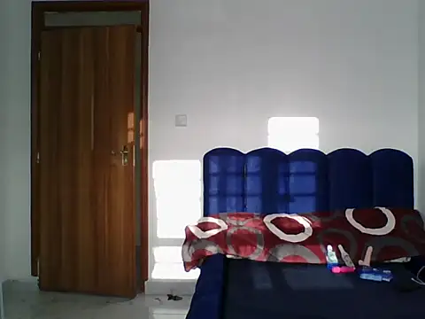 MissElsie21 online show from 06/08/26, 04:35