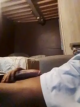 Snapshot of Offtospace chatting on 06/06/26, 02:00 Offtospace online show from 06/06/26, 02:00
