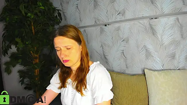 Snapshot of Kathrine-Meyer chatting on 06/10/26, 01:06 Kathrine-Meyer online show from 06/10/26, 01:06