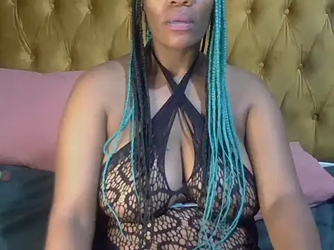 sweetcandyxxx24 online show from 06/28/26, 07:42
