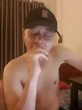 boy zin007 online show from 06/08/26, 12:47