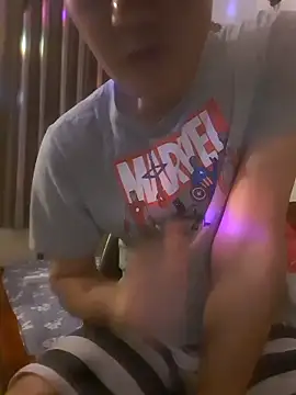 boy zin007 online show from 06/13/26, 01:42