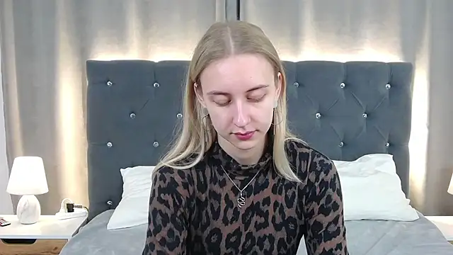 LirienVexx online show from 06/27/26, 04:06