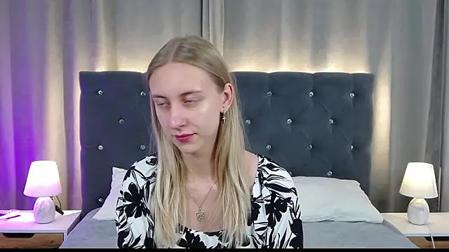 LirienVexx online show from 07/29/26, 04:10