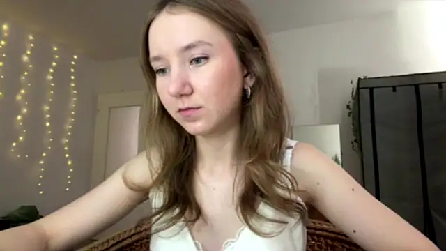 smalllisa online show from 06/24/26, 02:49