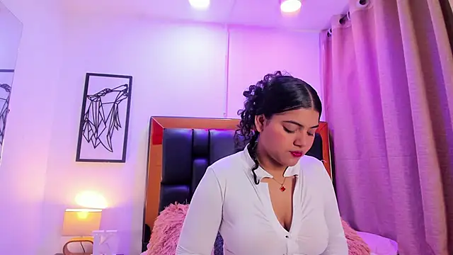 Snapshot of Miaa_Rouss chatting on 06/06/26, 11:59 Miaa Rouss online show from 06/06/26, 11:59