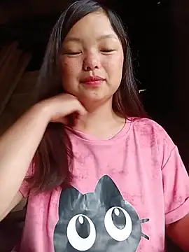 Snapshot of Linna-bae chatting on 06/15/26, 12:35 Linna-bae online show from 06/15/26, 12:35