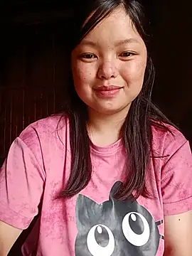 Snapshot of Linna-bae chatting on 06/22/26, 02:35 Linna-bae online show from 06/22/26, 02:35