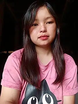 Snapshot of Linna-bae chatting on 06/24/26, 02:21 Linna-bae online show from 06/24/26, 02:21