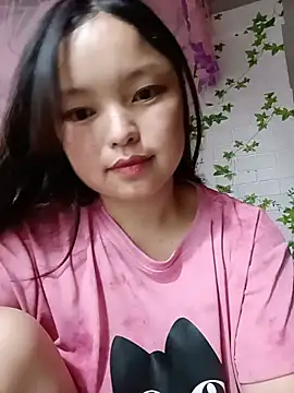 Snapshot of Linna-bae chatting on 06/25/26, 11:48 Linna-bae online show from 06/25/26, 11:48