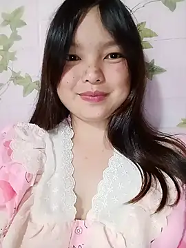 Snapshot of Linna-bae chatting on 06/30/26, 01:56 Linna-bae online show from 06/30/26, 01:56