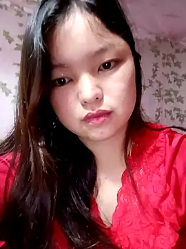 Snapshot of Linna-bae chatting on 07/19/26, 12:47 Linna-bae online show from 07/19/26, 12:47