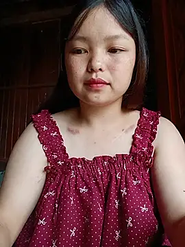 Snapshot of Linna-bae chatting on 07/24/26, 09:40 Linna-bae online show from 07/24/26, 09:40