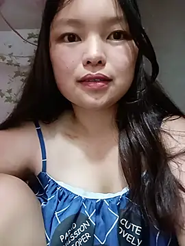 Snapshot of Linna-bae chatting on 07/26/26, 12:01 Linna-bae online show from 07/26/26, 12:01
