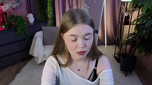 Lina deels online show from 06/26/26, 07:07