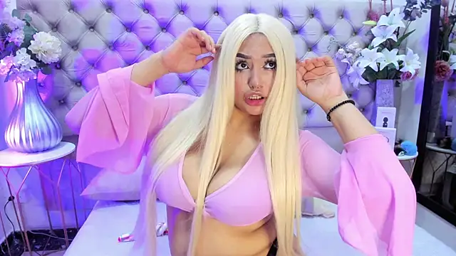 NaomiWhite  online show from 07/22/26, 10:45
