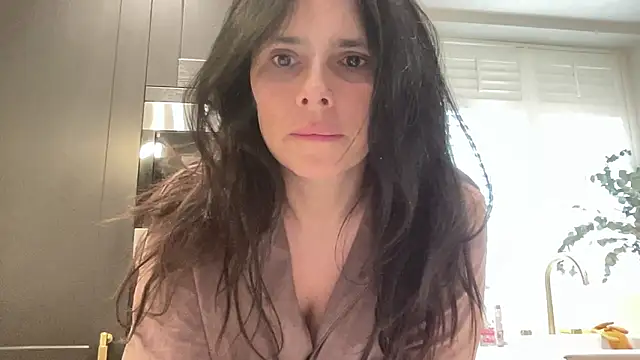 JadeLucy online show from 06/11/26, 07:17