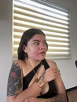 Camila Duarte 2 online show from 07/01/26, 01:45