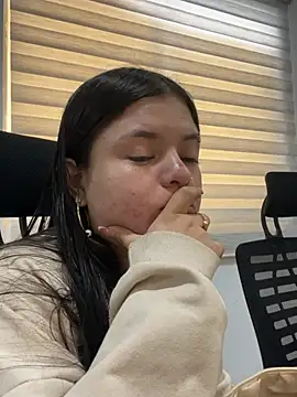 Camila Duarte 2 online show from 07/02/26, 01:28