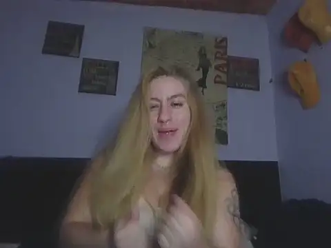 DollPhanie online show from 06/19/26, 12:26