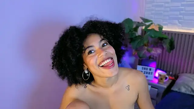 Snapshot of Delilah_bless chatting on 06/11/26, 02:53 Delilah bless online show from 06/11/26, 02:53