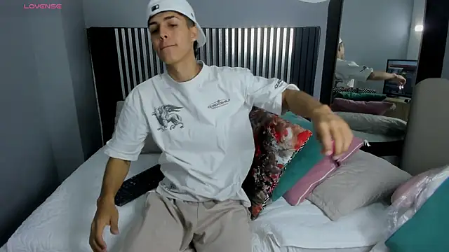 Axel Mendozaa online show from 07/03/26, 08:26