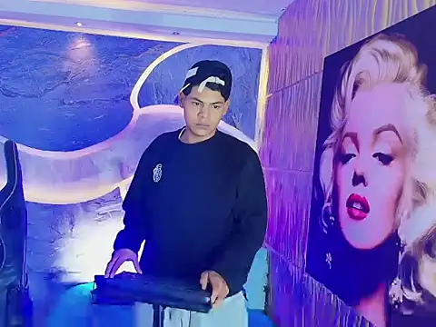 Alexi hot23 online show from 06/06/26, 07:40