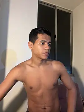 Snapshot of Andresfoxxxx chatting on 06/04/26, 09:04 Andresfoxxxx online show from 06/04/26, 09:04